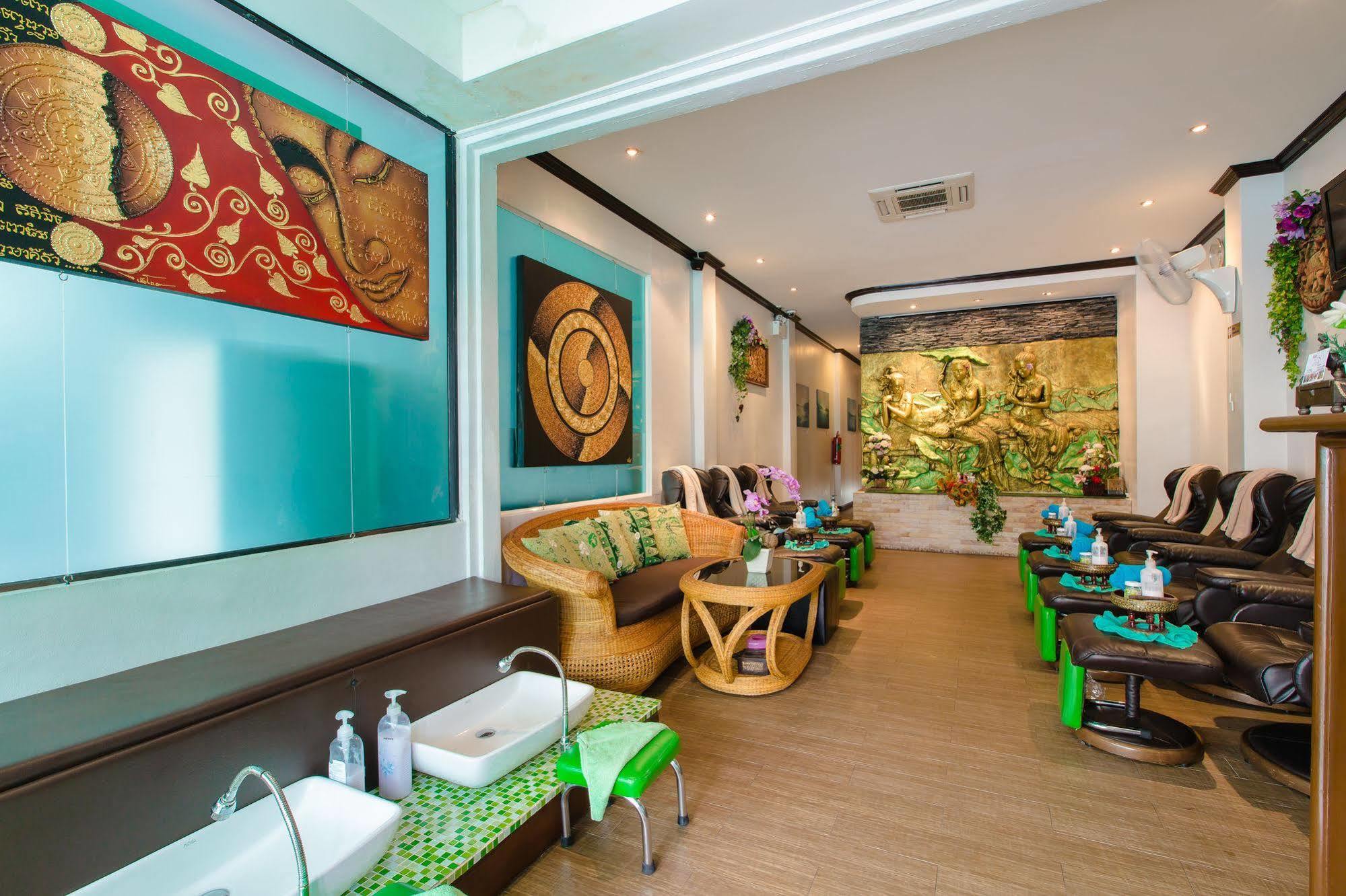 Hip Yaya Residences Patong Exterior foto